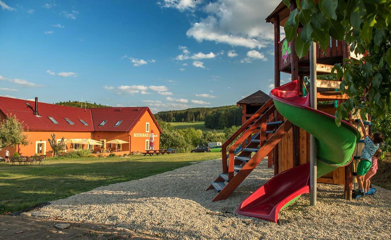 Penzion U Sevcu Hotel Holubov Kültér fotó